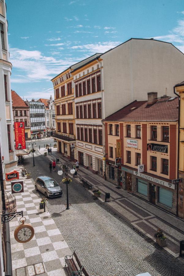 Grand Apartments In The Centre Of Teplice Exterior photo